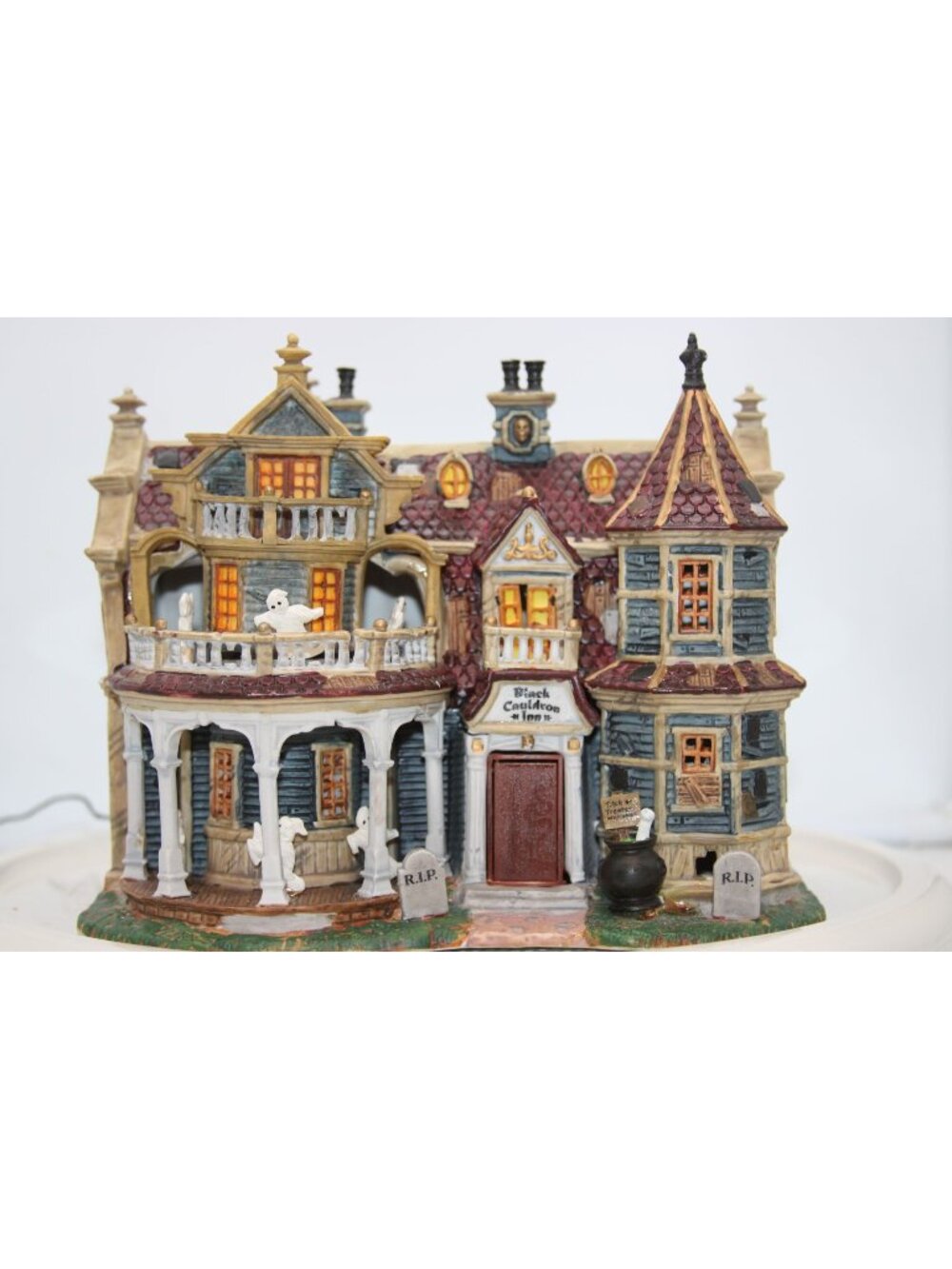 Lemax Spooky Town - Black Cauldron Inn - Tested (see desc)